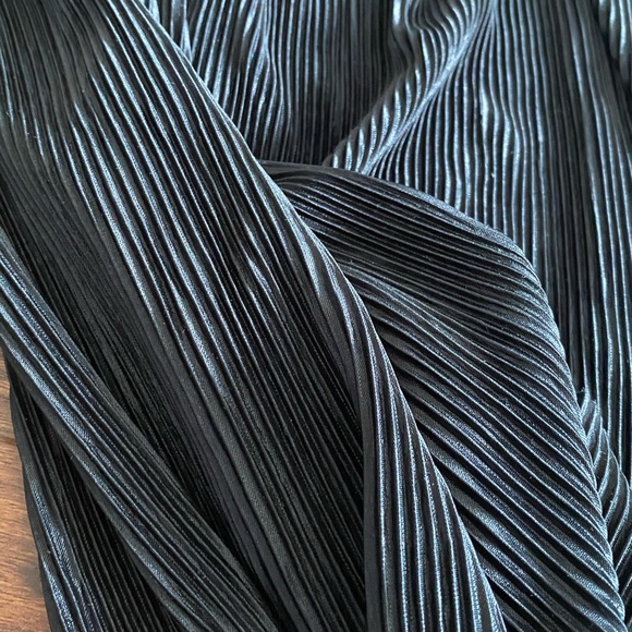 Zara black satin swing dress with tie at back - Picture 2 of 5